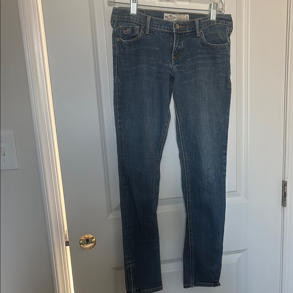 Hollister zipper ankles